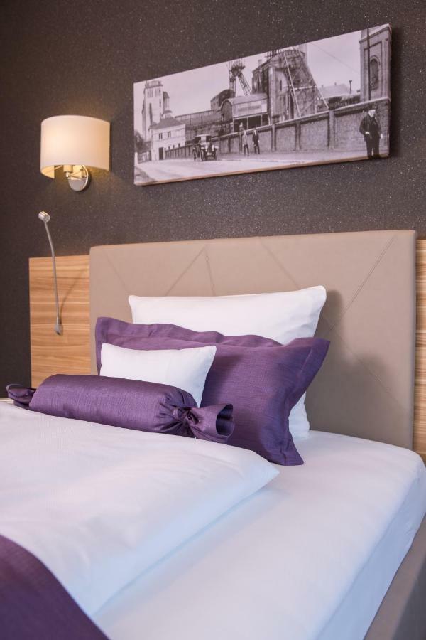 Heiner'S Parkhotel เกลเซนเคียร์เคน ภายนอก รูปภาพ